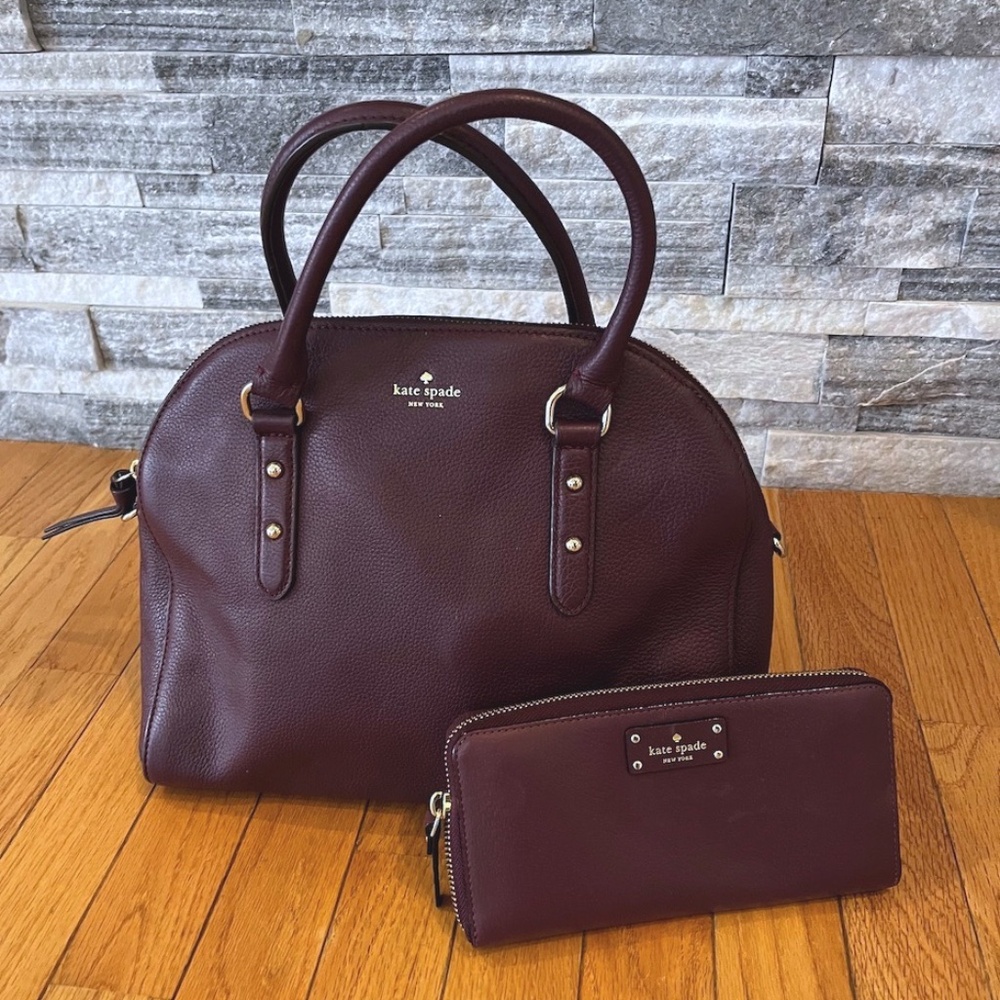 Kate Spade Purse & Wallet!  Pebble Leather Zip-Top Bag and matching wallet.